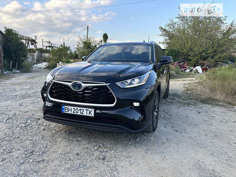 Внедорожник / Кроссовер Toyota Highlander 2022 в Одессе