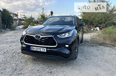 Внедорожник / Кроссовер Toyota Highlander 2022 в Одессе