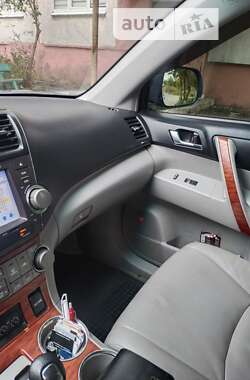 Внедорожник / Кроссовер Toyota Highlander 2008 в Мироновке