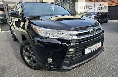 Внедорожник / Кроссовер Toyota Highlander 2018 в Коломые