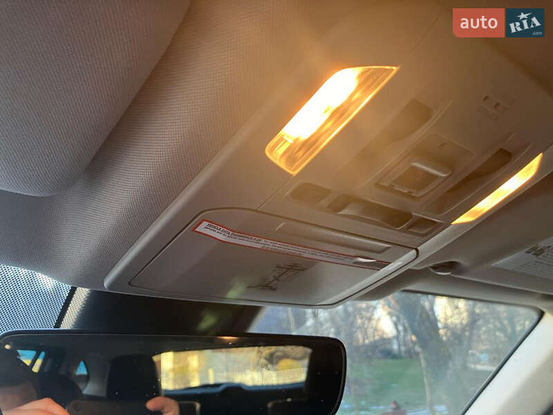 Позашляховик / Кросовер Toyota Highlander 2022 в Києві