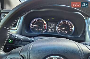 Позашляховик / Кросовер Toyota Highlander 2015 в Запоріжжі