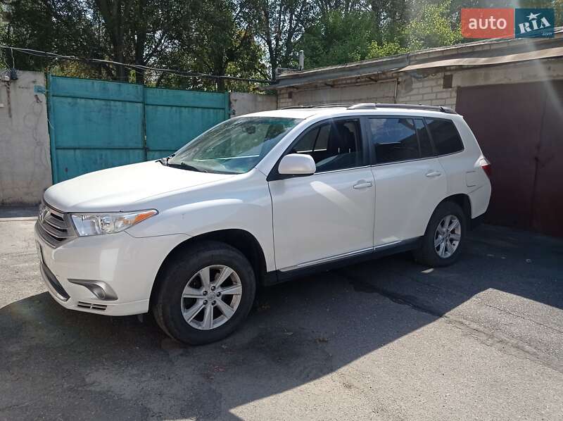 Позашляховик / Кросовер Toyota Highlander 2013 в Харкові
