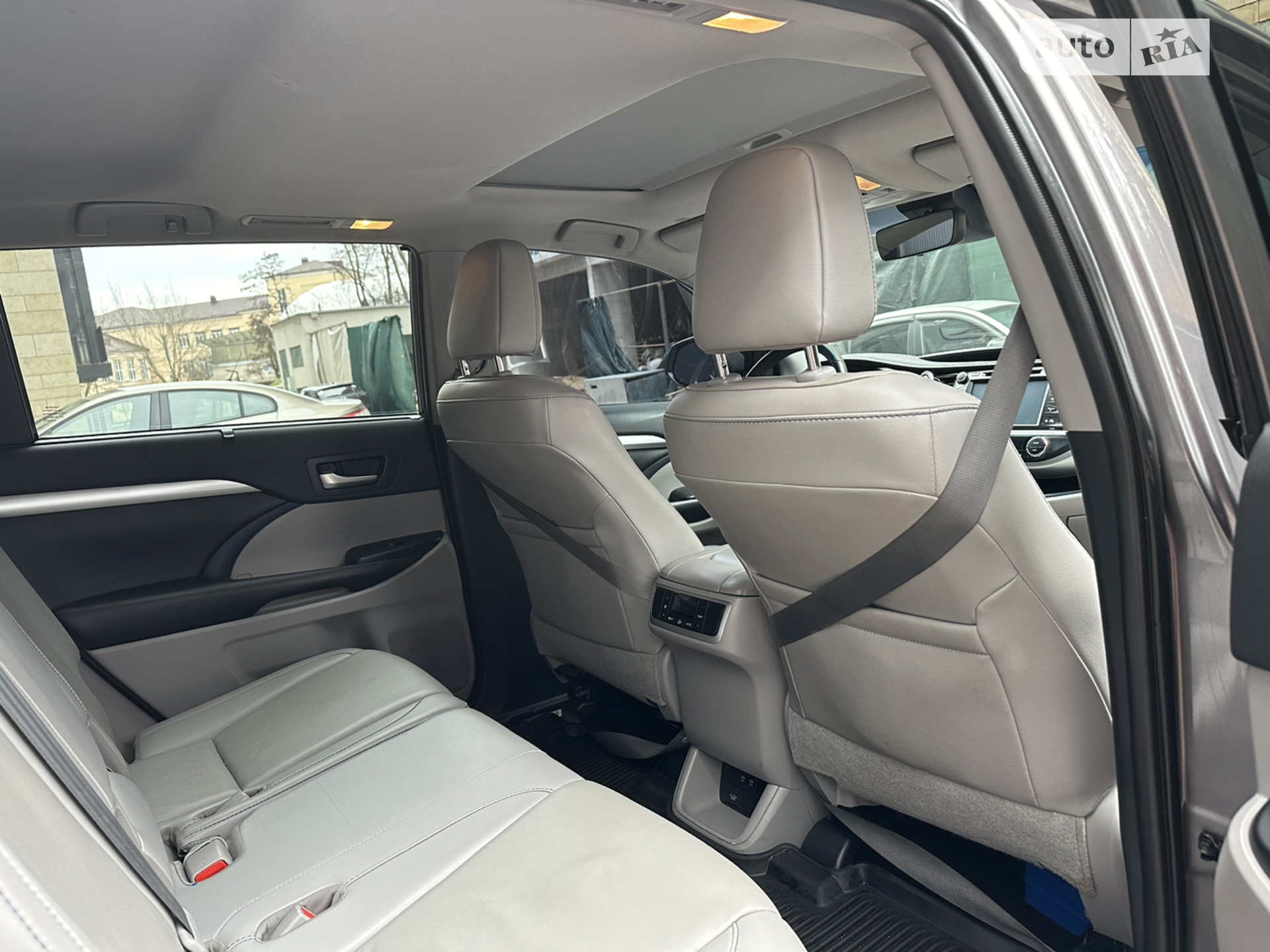 2019 Toyota Highlander - мініатюра 10