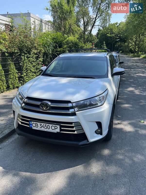 Toyota Highlander 2016