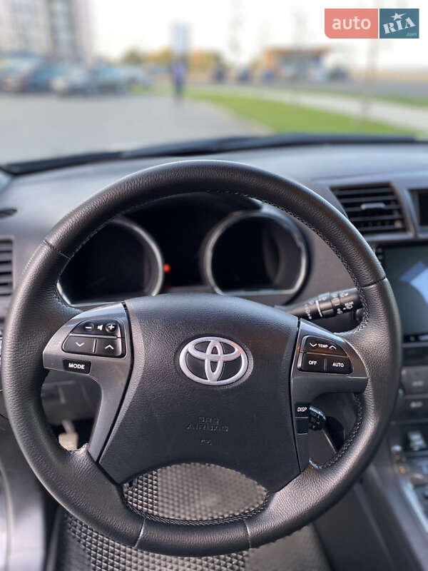 Позашляховик / Кросовер Toyota Highlander 2011 в Черкасах