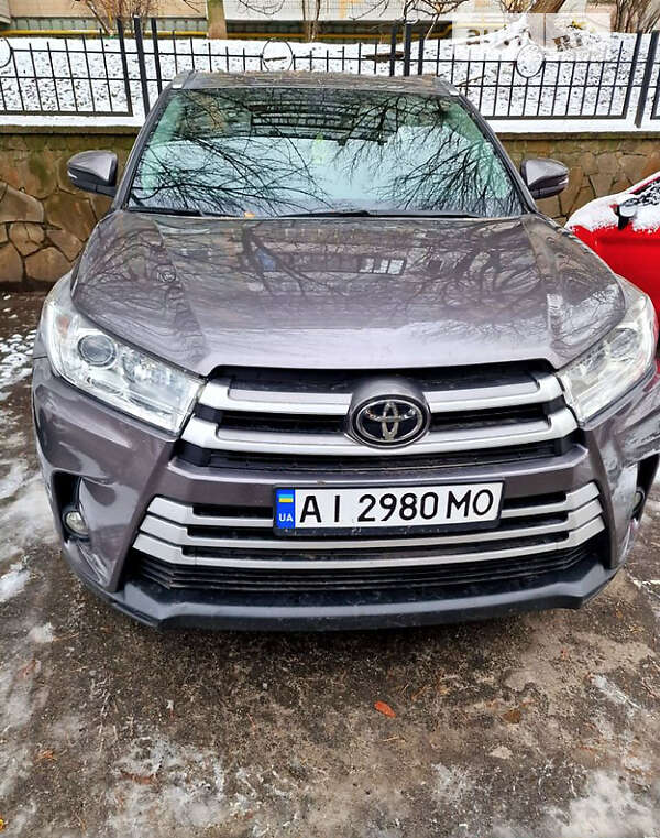Позашляховик / Кросовер Toyota Highlander 2019 в Львові