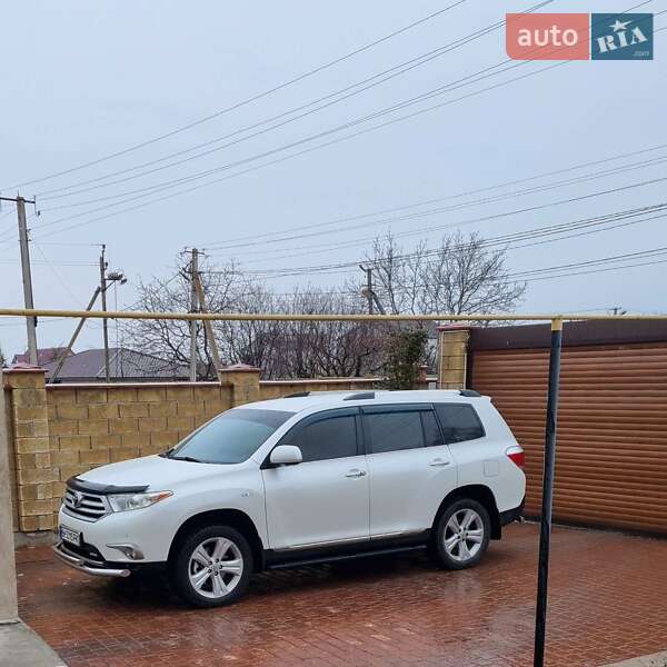 Внедорожник / Кроссовер Toyota Highlander 2013 в Одессе