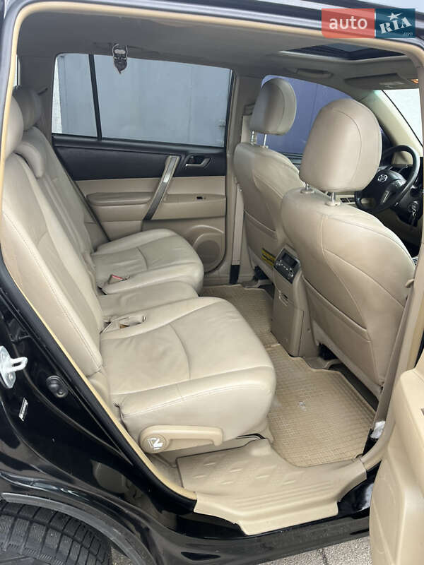 Внедорожник / Кроссовер Toyota Highlander 2008 в Чернигове