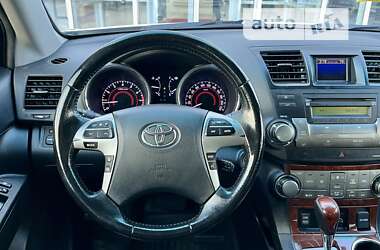 Позашляховик / Кросовер Toyota Highlander 2013 в Чернігові