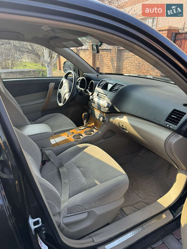 Позашляховик / Кросовер Toyota Highlander 2010 в Одесі