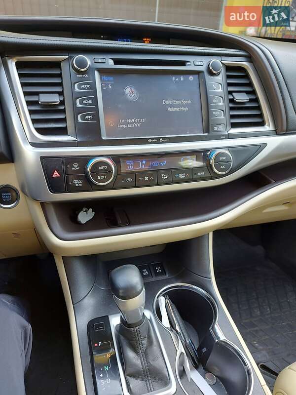 Внедорожник / Кроссовер Toyota Highlander 2015 в Виннице фото 6 Внедорожник / Кроссовер Toyota Highlander 2015 в Виннице