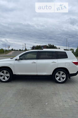 Внедорожник / Кроссовер Toyota Highlander 2011 в Киеве