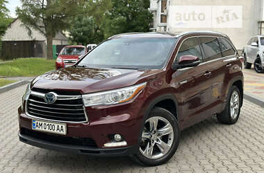 Внедорожник / Кроссовер Toyota Highlander 2015 в Звягеле