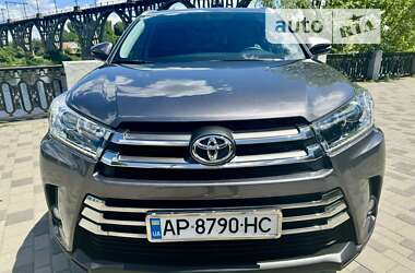 Позашляховик / Кросовер Toyota Highlander 2019 в Дніпрі