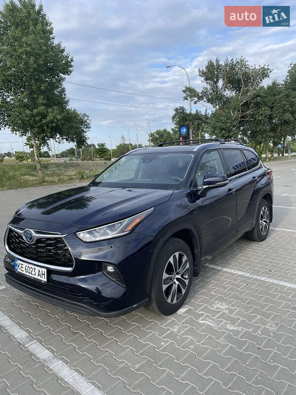 Внедорожник / Кроссовер Toyota Highlander 2021 в Одессе