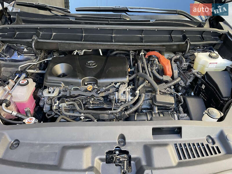 Внедорожник / Кроссовер Toyota Highlander 2021 в Одессе
