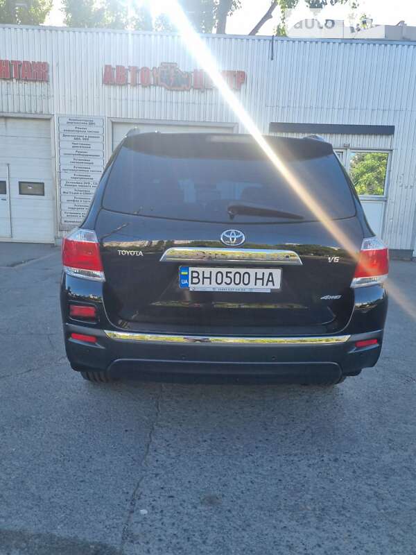 Внедорожник / Кроссовер Toyota Highlander 2012 в Одессе