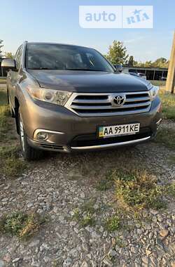 Позашляховик / Кросовер Toyota Highlander 2011 в Києві