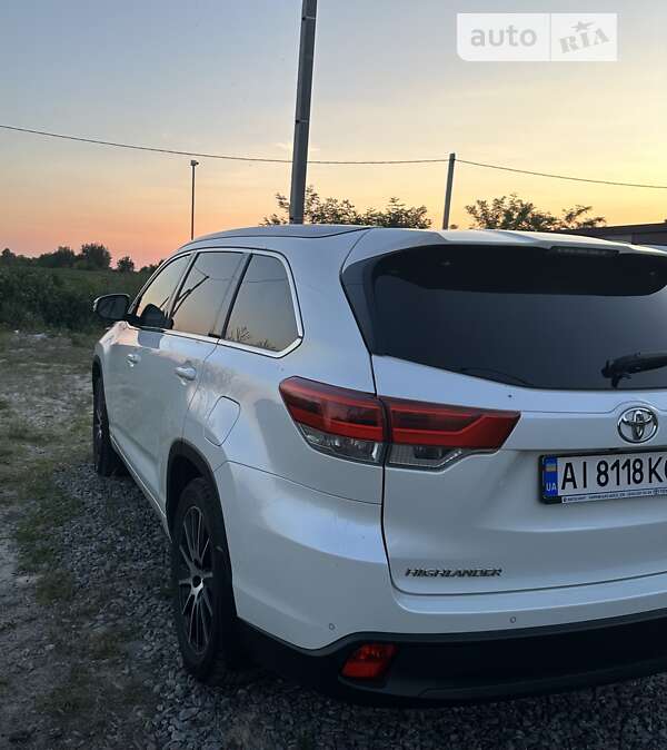 Внедорожник / Кроссовер Toyota Highlander 2017 в Киеве фото 8 Внедорожник / Кроссовер Toyota Highlander 2017 в Киеве