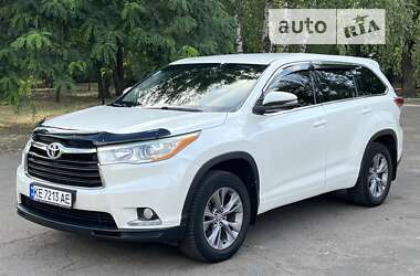 Внедорожник / Кроссовер Toyota Highlander 2015 в Киеве