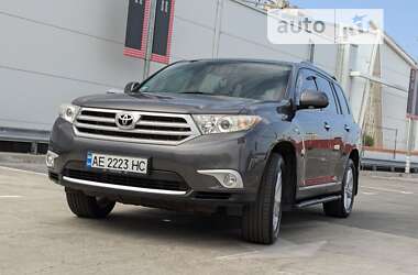 Позашляховик / Кросовер Toyota Highlander 2011 в Києві