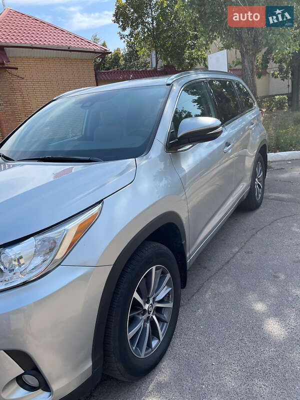 Внедорожник / Кроссовер Toyota Highlander 2018 в Николаеве фото 6 Внедорожник / Кроссовер Toyota Highlander 2018 в Николаеве