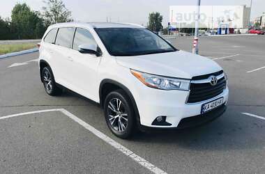 Позашляховик / Кросовер Toyota Highlander 2016 в Києві