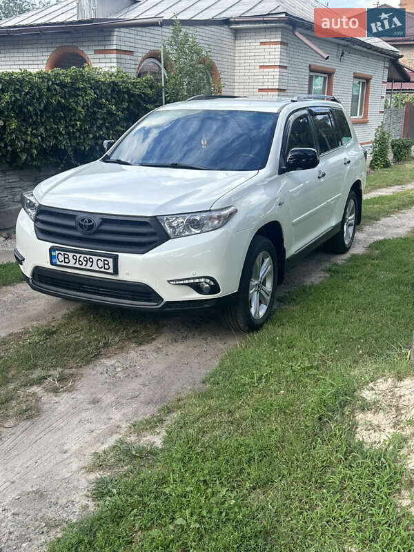 Внедорожник / Кроссовер Toyota Highlander 2010 в Нежине фото 3 Внедорожник / Кроссовер Toyota Highlander 2010 в Нежине