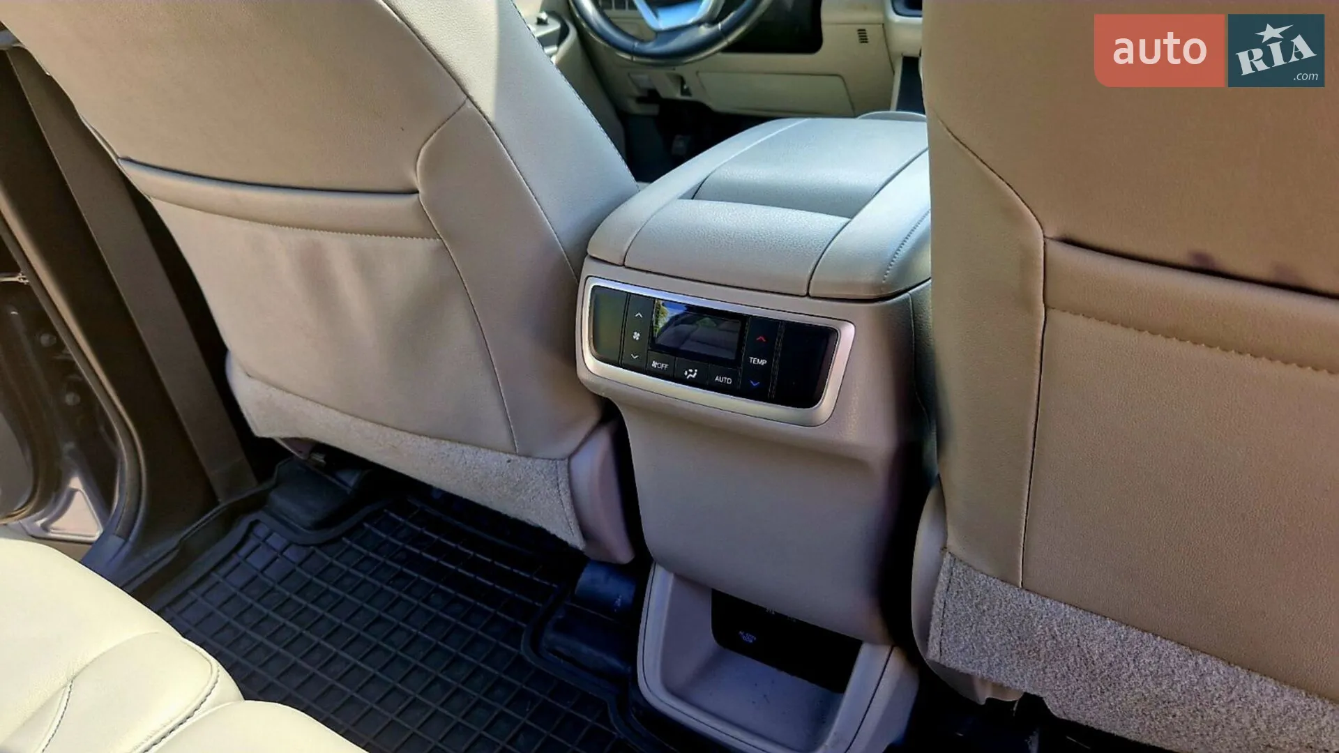 2017 Toyota Highlander - мініатюра 9