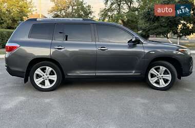 Внедорожник / Кроссовер Toyota Highlander 2011 в Переяславе