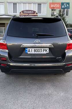 Внедорожник / Кроссовер Toyota Highlander 2011 в Переяславе