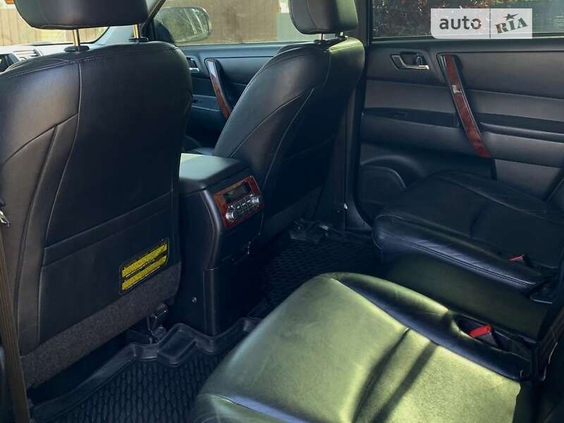 Внедорожник / Кроссовер Toyota Highlander 2010 в Конотопе фото 15 Внедорожник / Кроссовер Toyota Highlander 2010 в Конотопе