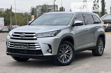 Позашляховик / Кросовер Toyota Highlander 2019 в Миколаєві