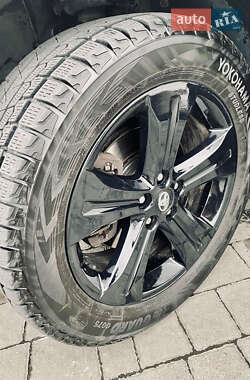 Внедорожник / Кроссовер Toyota Highlander 2013 в 