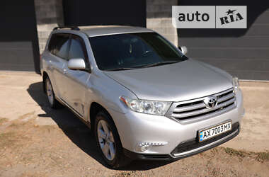 Внедорожник / Кроссовер Toyota Highlander 2010 в Харькове