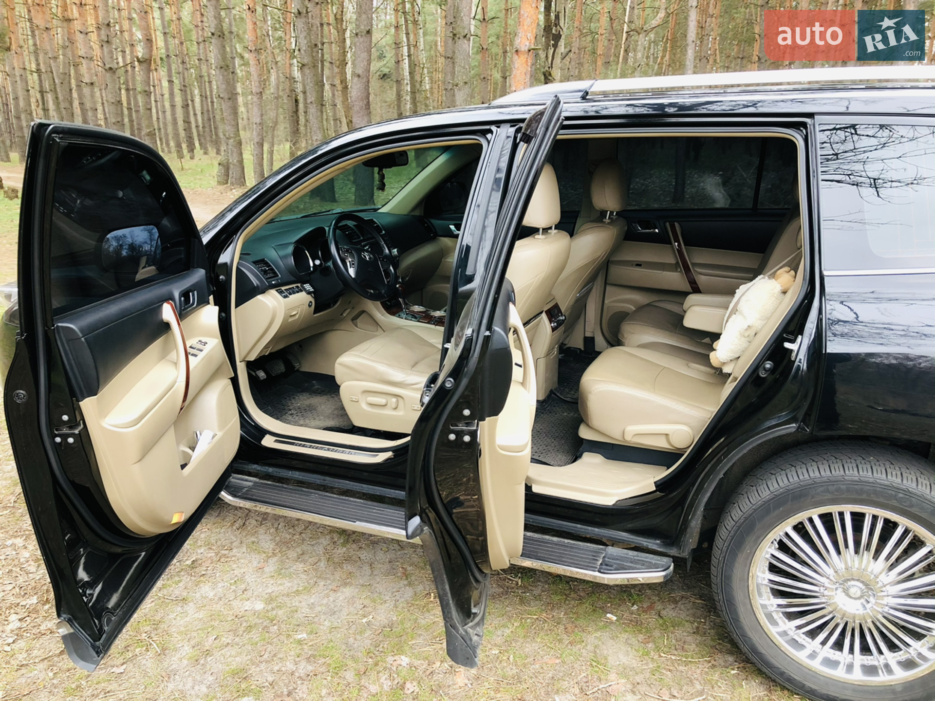 2011 Toyota Highlander - мініатюра 2