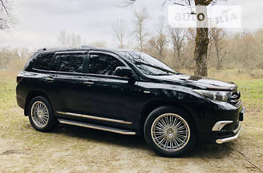 Позашляховик / Кросовер Toyota Highlander 2011 в Полтаві