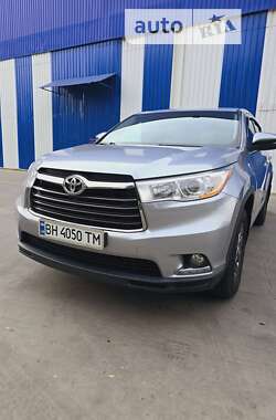 Внедорожник / Кроссовер Toyota Highlander 2014 в Одессе