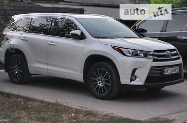 Позашляховик / Кросовер Toyota Highlander 2019 в Харкові