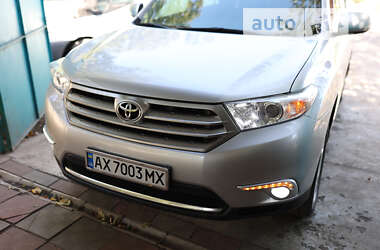 Позашляховик / Кросовер Toyota Highlander 2010 в Харкові