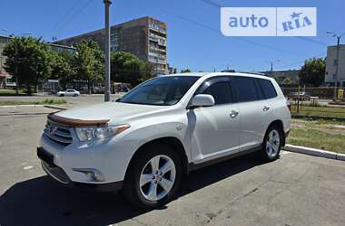 Внедорожник / Кроссовер Toyota Highlander 2011 в Харькове