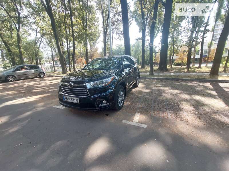 Позашляховик / Кросовер Toyota Highlander 2014 в Вінниці