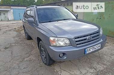 Внедорожник / Кроссовер Toyota Highlander 2004 в Херсоне