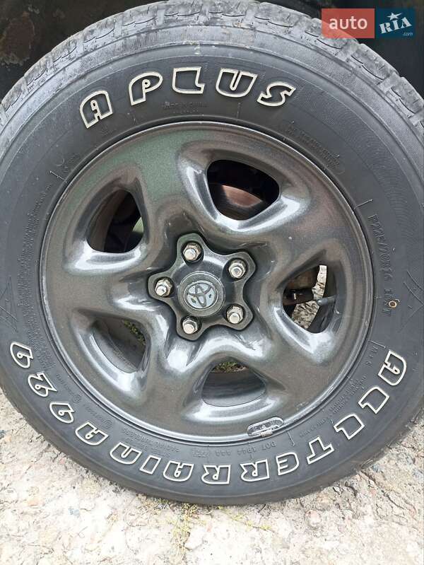 Позашляховик / Кросовер Toyota Highlander 2004 в Херсоні