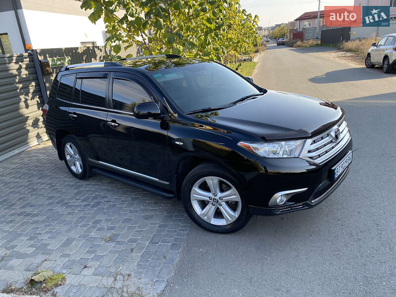 Позашляховик / Кросовер Toyota Highlander 2011 в Києві