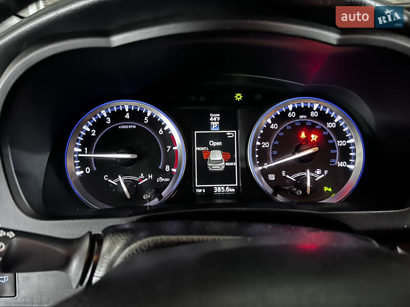 Внедорожник / Кроссовер Toyota Highlander 2016 в Луцке