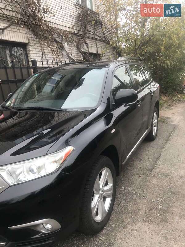 Внедорожник / Кроссовер Toyota Highlander 2012 в Киеве