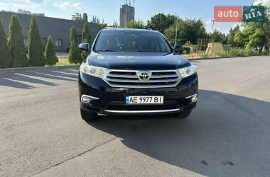 Позашляховик / Кросовер Toyota Highlander 2013 в Дніпрі