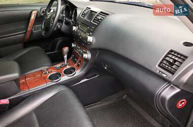 Внедорожник / Кроссовер Toyota Highlander 2012 в Киеве